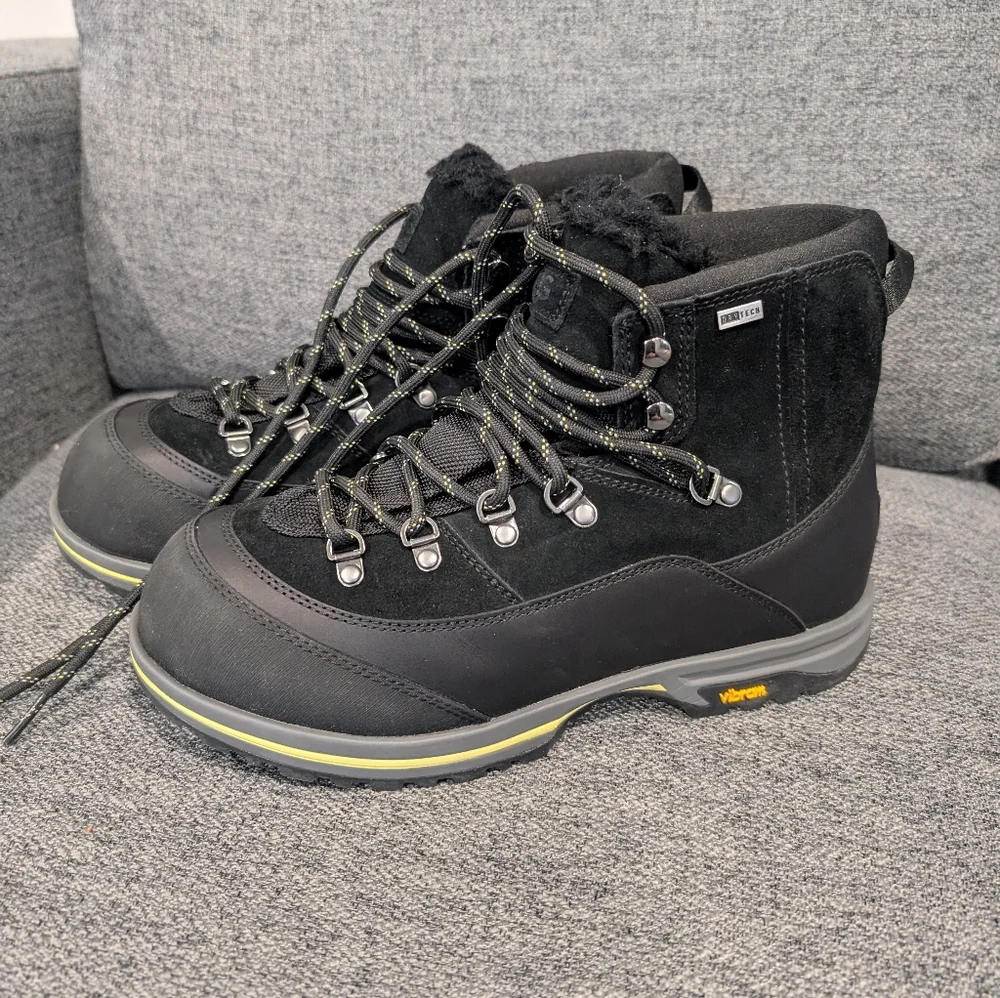 UGG Brecken Lace